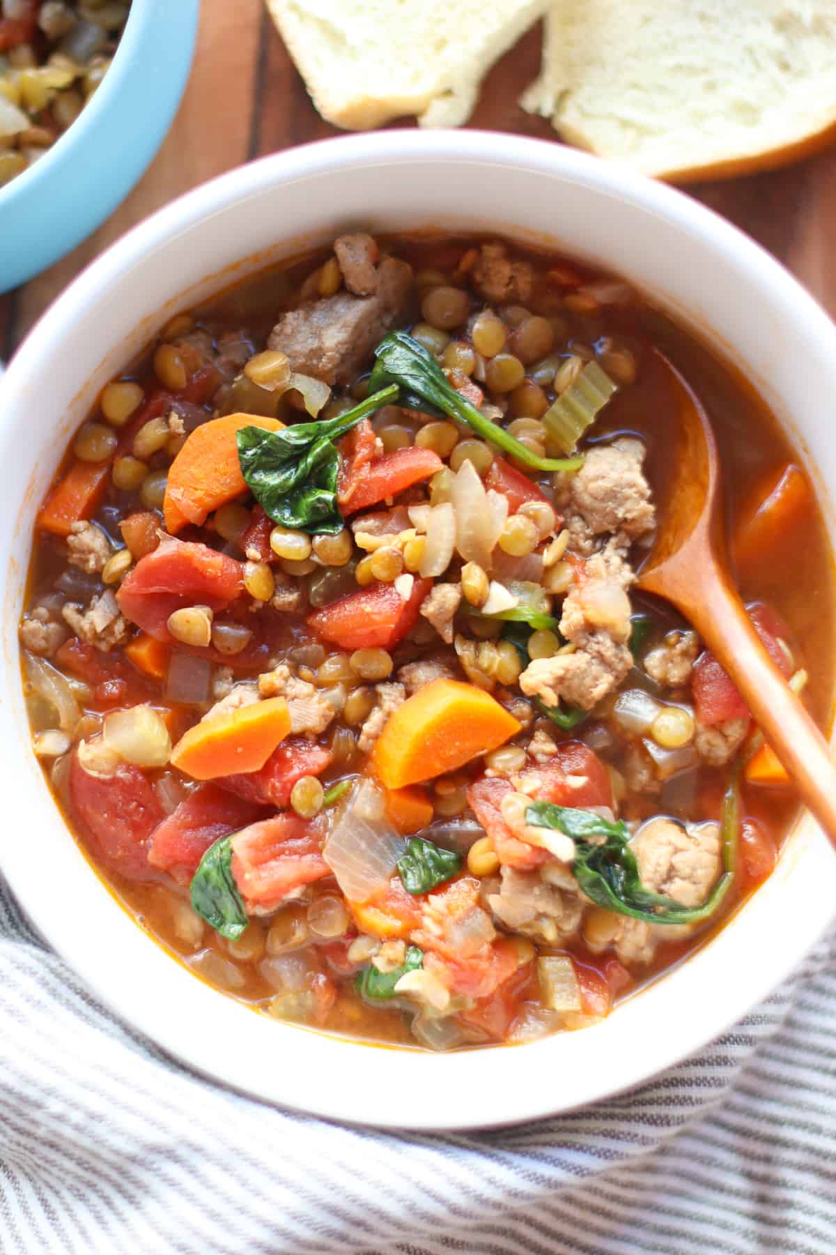 https://www.mjandhungryman.com/wp-content/uploads/2015/11/Turkey-lentil-soup.jpg