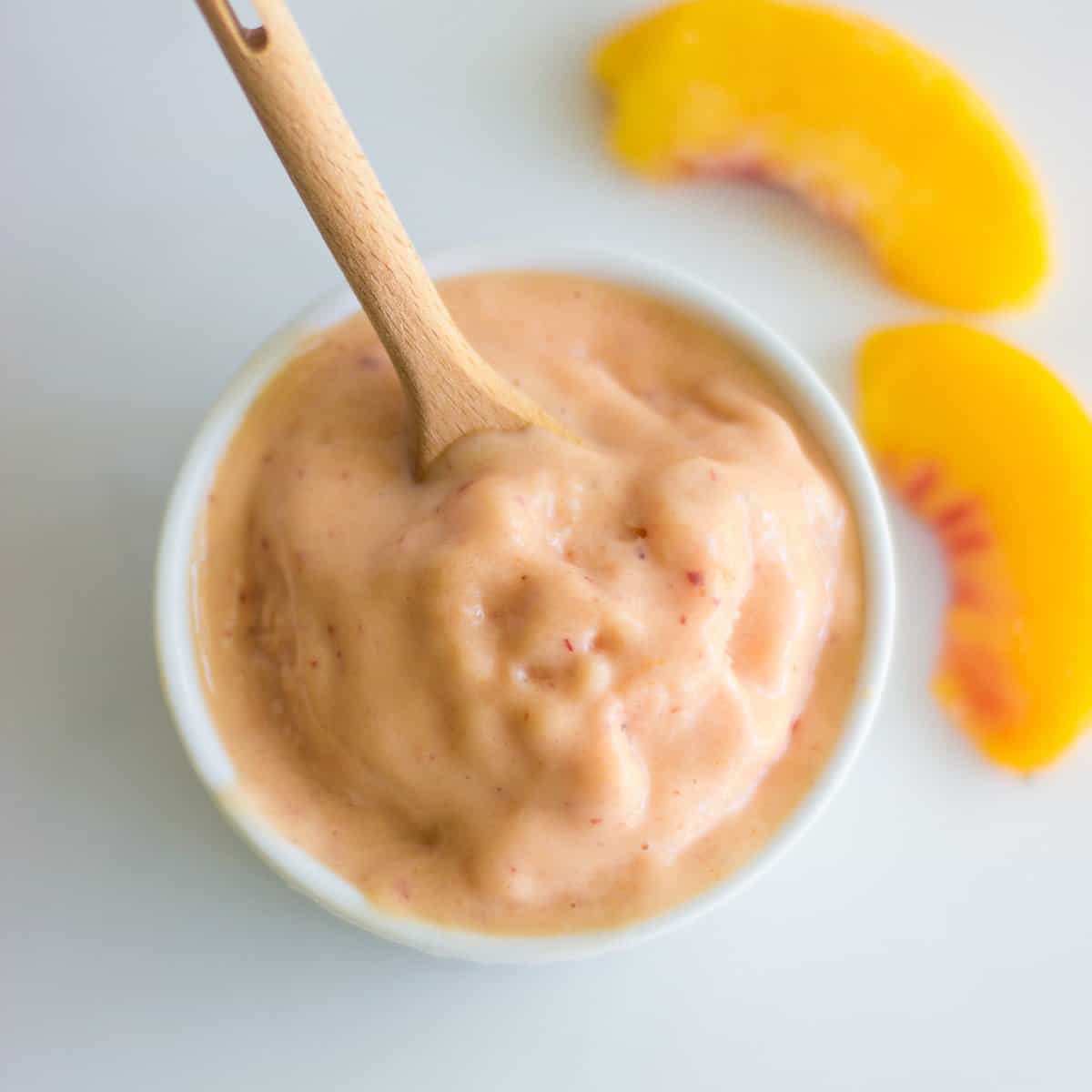 https://www.mjandhungryman.com/wp-content/uploads/2022/06/peach-puree-with-yogurt.jpg